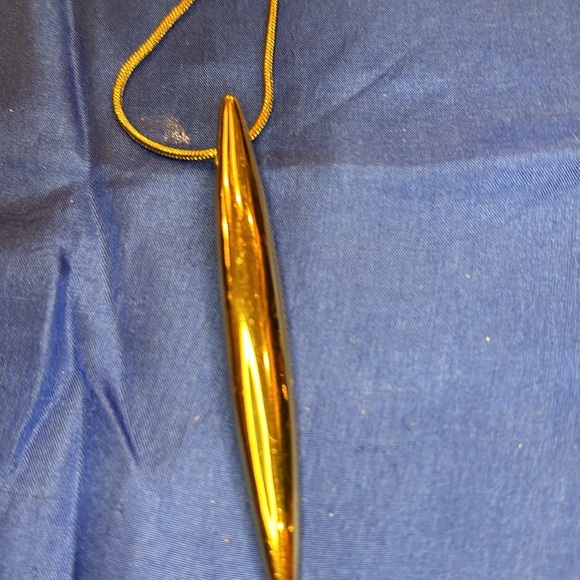 Vince Camuto Gold Tone Statement Necklace - Picture 4 of 4